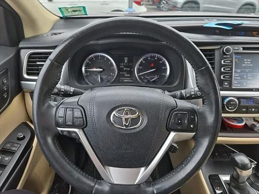 2016 Toyota Highlander Limited