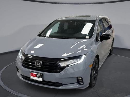 Sonic Gray Pearl 2023 Honda Odyssey Sport
