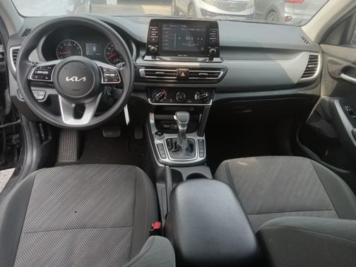 2023 Kia Seltos LX