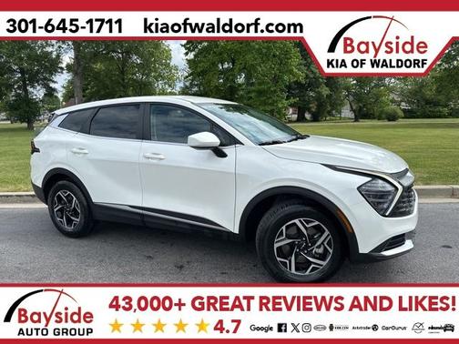 Snow White Pearl 2024 Kia Sportage LX