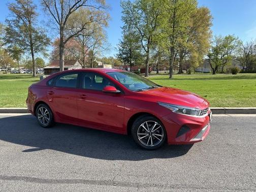 Currant Red 2022 Kia Forte LXS