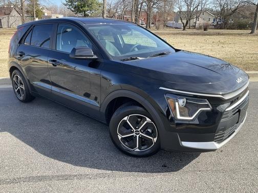 2024 Kia Niro LX