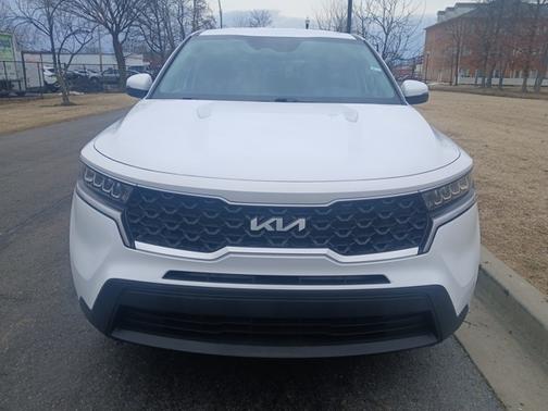 2023 Kia Sorento LX