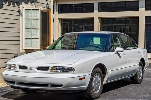 1999 Oldsmobile Eighty-Eight Base