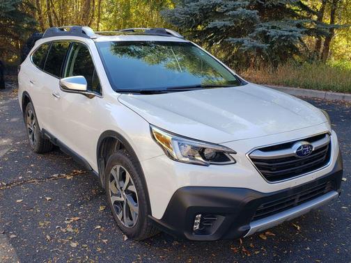 2022 Subaru Outback Touring XT