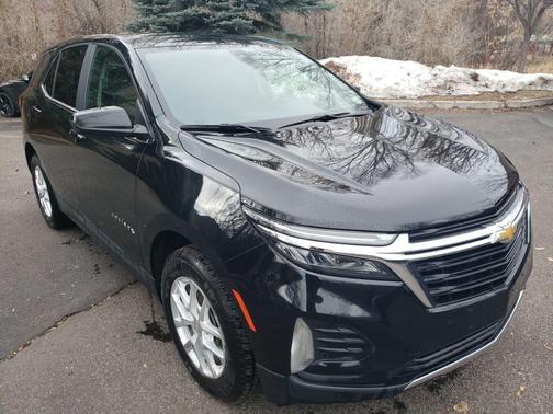 Mosaic Black Metallic 2024 Chevrolet Equinox 1LT