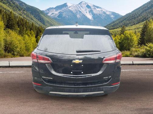 Mosaic Black Metallic 2024 Chevrolet Equinox 1LT