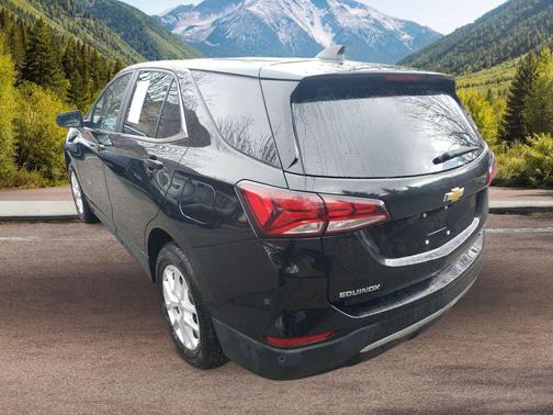 Mosaic Black Metallic 2024 Chevrolet Equinox 1LT