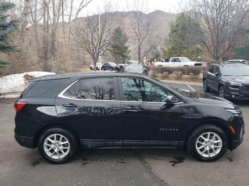 Mosaic Black Metallic 2024 Chevrolet Equinox 1LT