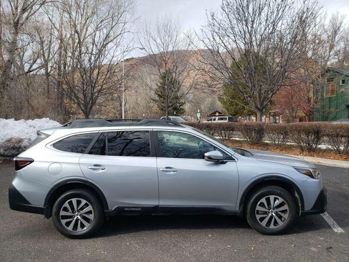2021 Subaru Outback Premium