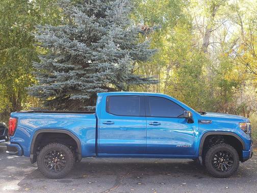 2023 GMC Sierra 1500 AT4X