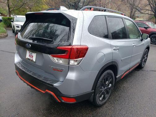 Ice Silver Metallic 2022 Subaru Forester Sport