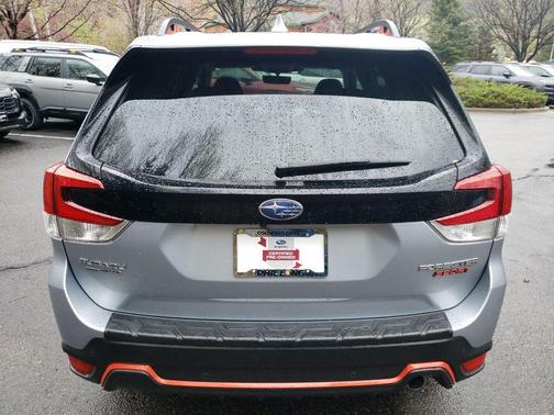 Ice Silver Metallic 2022 Subaru Forester Sport
