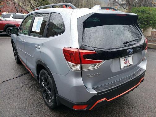 Ice Silver Metallic 2022 Subaru Forester Sport