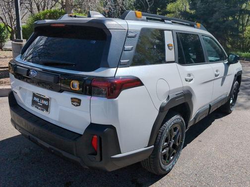 Crystal White Pearl 2026 Subaru Outback Wilderness