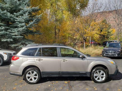 2014 Subaru Outback 2.5i Premium