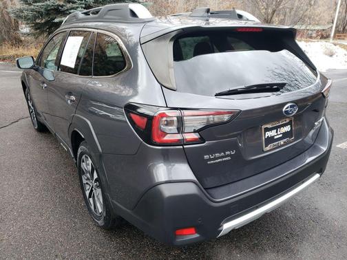 2023 Subaru Outback Touring XT