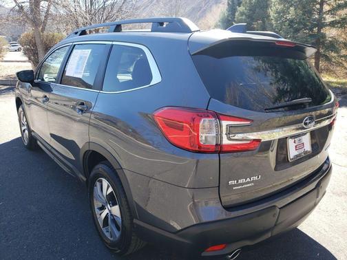 Magnetite Gray Metallic 2025 Subaru Ascent Premium 7-Passenger