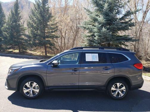 Magnetite Gray Metallic 2025 Subaru Ascent Premium 7-Passenger