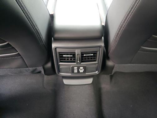 2025 Subaru Forester Hybrid Premium