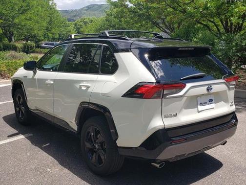2019 Toyota RAV4 Hybrid SE