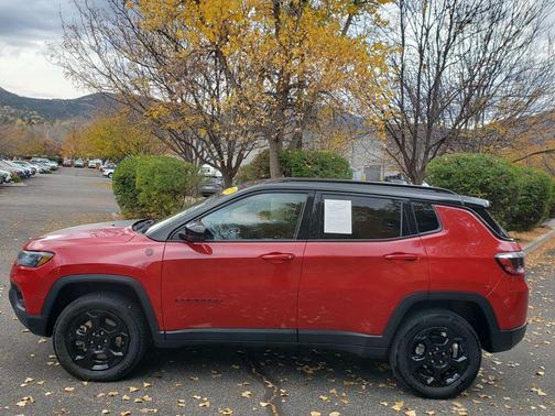 2023 Jeep Compass Trailhawk