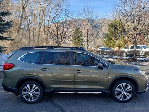 2022 Subaru Ascent Limited 8-Passenger