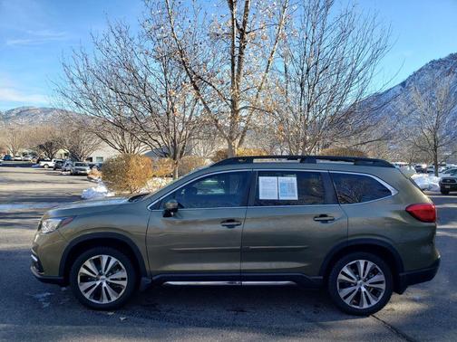 2022 Subaru Ascent Limited 8-Passenger