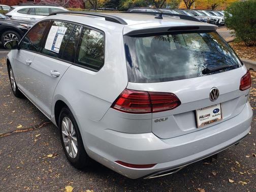 2018 Volkswagen Golf SportWagen TSI S