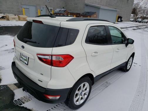Photo 3 of 27 of 2018 Ford EcoSport SE