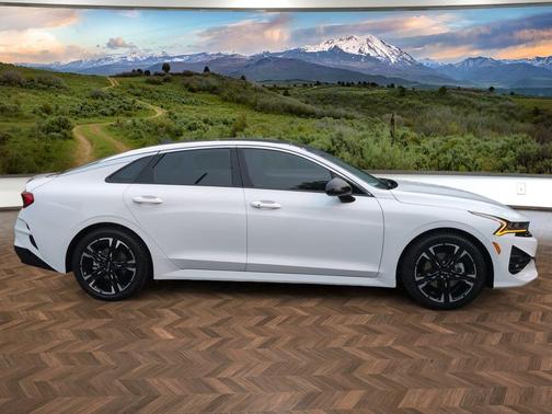 Glacial White Pearl 2023 Kia K5 GT-Line