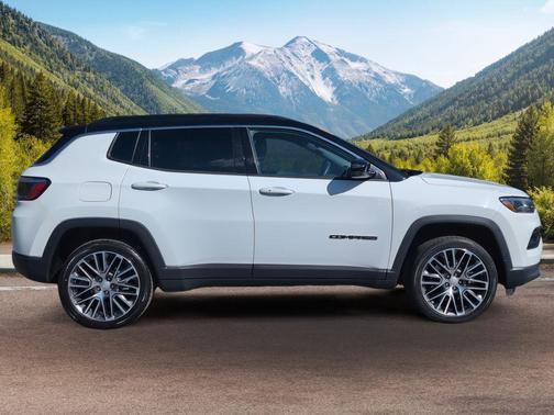 Bright White Clearcoat 2023 Jeep Compass Limited