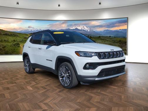 Bright White Clearcoat 2023 Jeep Compass Limited