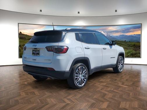 Bright White Clearcoat 2023 Jeep Compass Limited