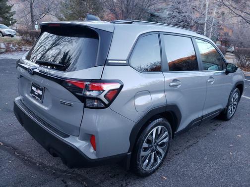 2025 Subaru Forester Hybrid Touring