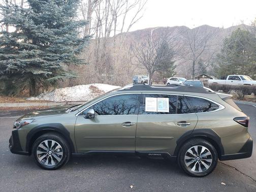 2023 Subaru Outback Touring XT