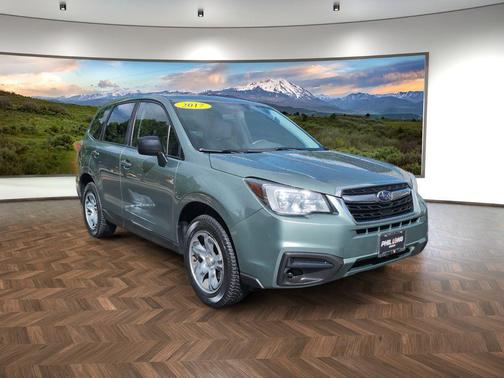 Jasmine Green Metallic 2017 Subaru Forester 2.5i