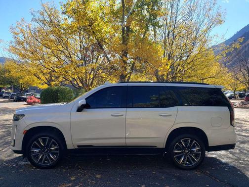 2023 Cadillac Escalade Sport Platinum