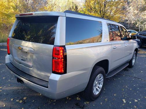 2018 Chevrolet Suburban LT