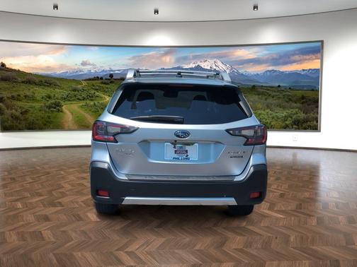 Ice Silver Metallic 2024 Subaru Outback Touring