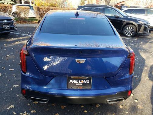 2023 Cadillac CT4 Premium Luxury