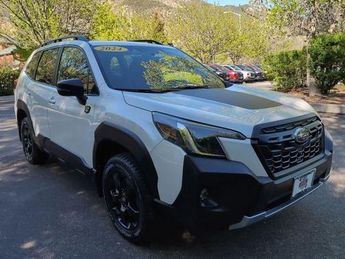 Crystal White Pearl 2024 Subaru Forester Wilderness