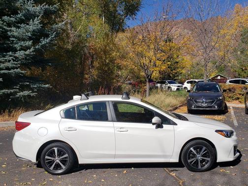 2019 Subaru Impreza 2.0i Premium