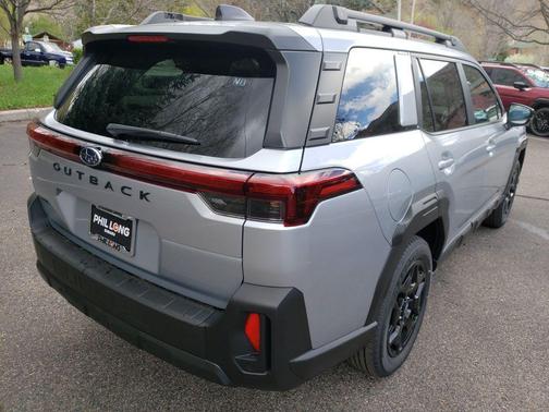 Ice Silver Metallic 2026 Subaru Outback Limited