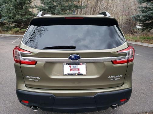 Autumn Green Metallic 2023 Subaru Ascent Limited 7-Passenger