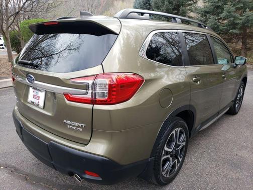 Autumn Green Metallic 2023 Subaru Ascent Limited 7-Passenger