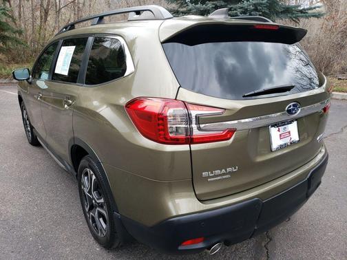 Autumn Green Metallic 2023 Subaru Ascent Limited 7-Passenger