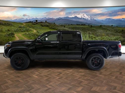 Midnight Black Metallic 2019 Toyota Tacoma TRD Pro