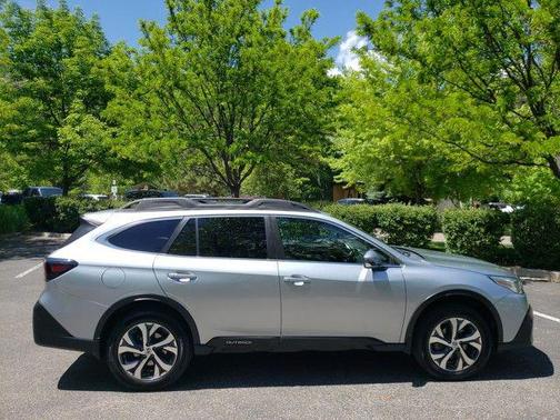 2022 Subaru Outback Limited XT