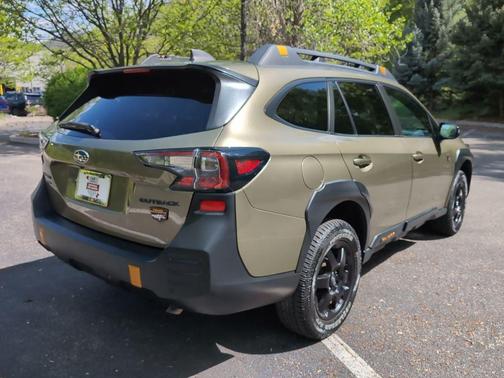 Autumn Green Metallic 2023 Subaru Outback Wilderness
